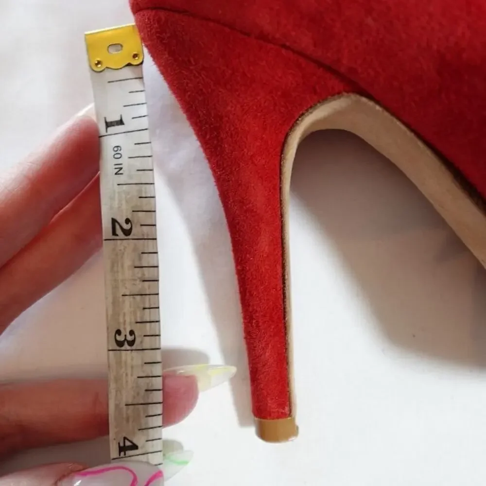 Anthropologie Vanessa Tao Pointed Toe Pumps Size 38 7.5 Red Suede Leather Heels‎